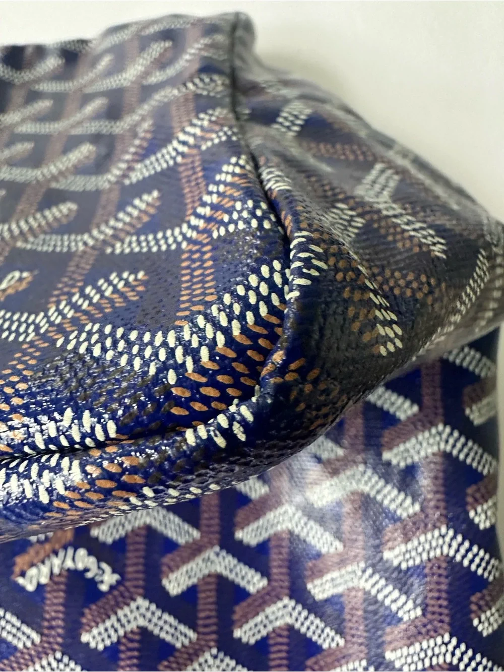 💙Authentic Goyard Saint Louis Pm Navy tote comes with the pouch